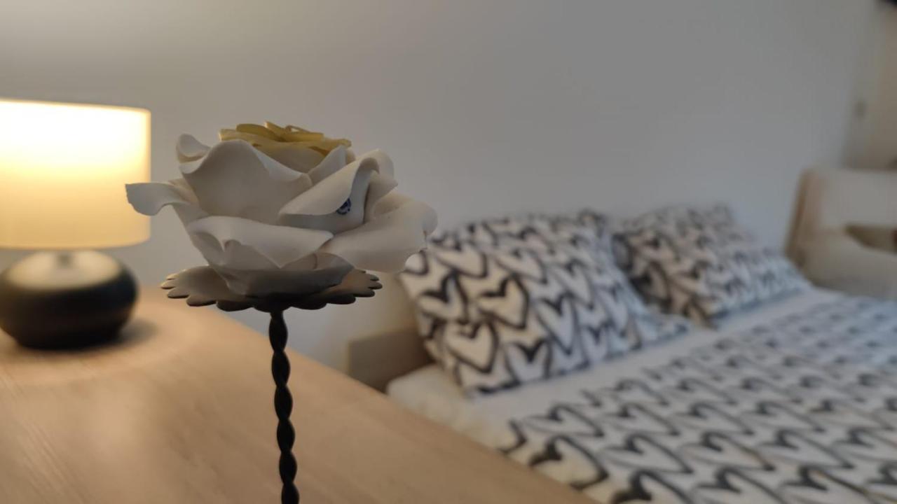 Rosi Room Giucano Bagian luar foto
